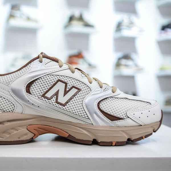 NEW BALANCE 530 Beige 2