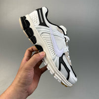 Nike Zoom Vomero 5 white black