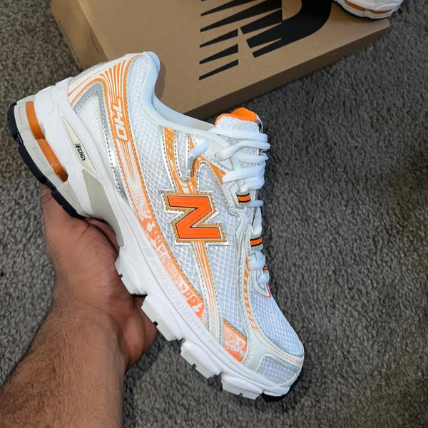 New Balance 740 orange