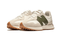 New Balance 327 MOONBEAM OAK LEAF GREEN