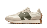 New Balance 327 MOONBEAM OAK LEAF GREEN