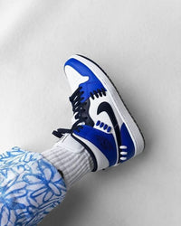 AIR JORDAN 1 MID SE SISTERHOOD